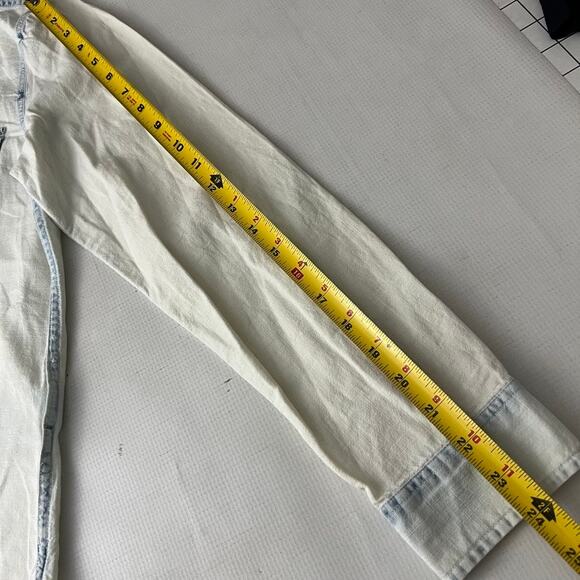 J. Crew Everyday Chambray Shirt in Bleached Out Wash Women Size 6 - Picture 4 of 10